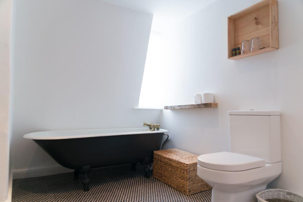 The Thief Hotel Bath Room photo